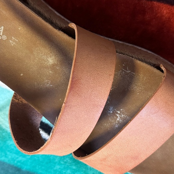 Spring Step Tan Platform Sandals - Picture 5 of 11